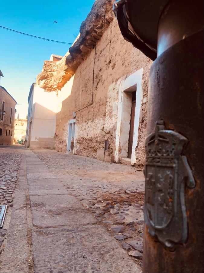El Escondite De La Muralla Caces 外观 照片