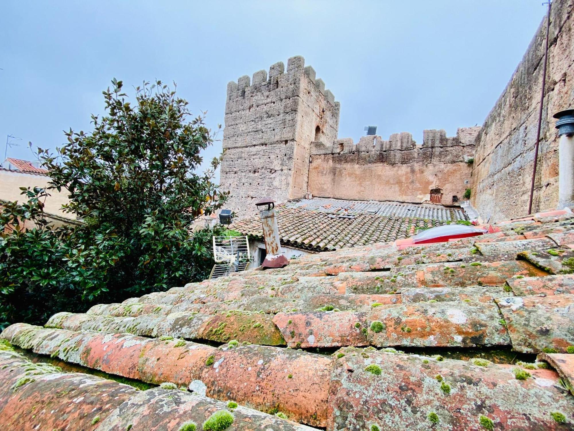 El Escondite De La Muralla Caces 外观 照片